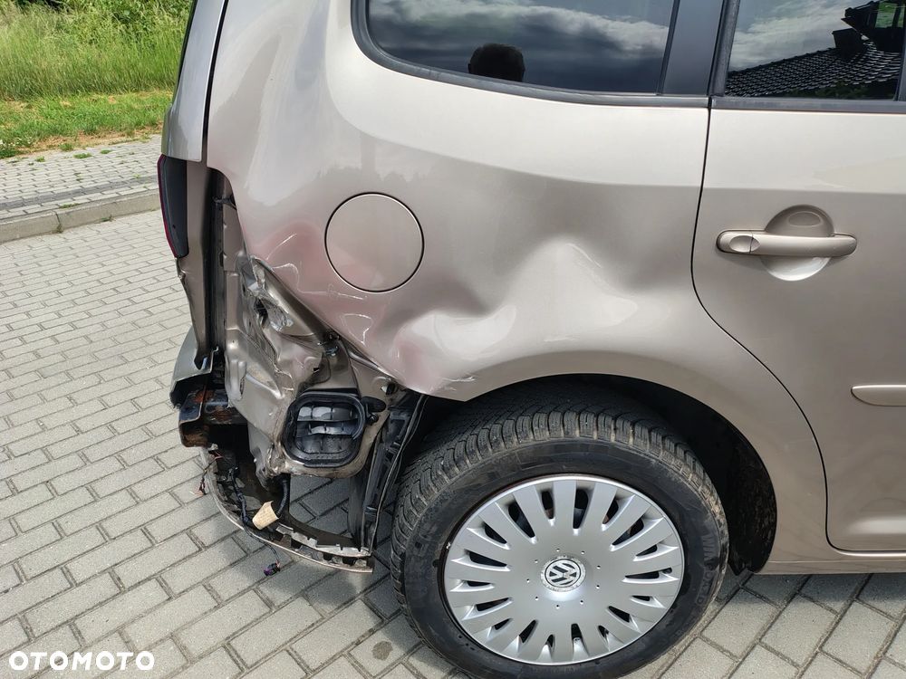 Volkswagen Touran 2.0 TDI DPF BlueMotion Technology Life - 28