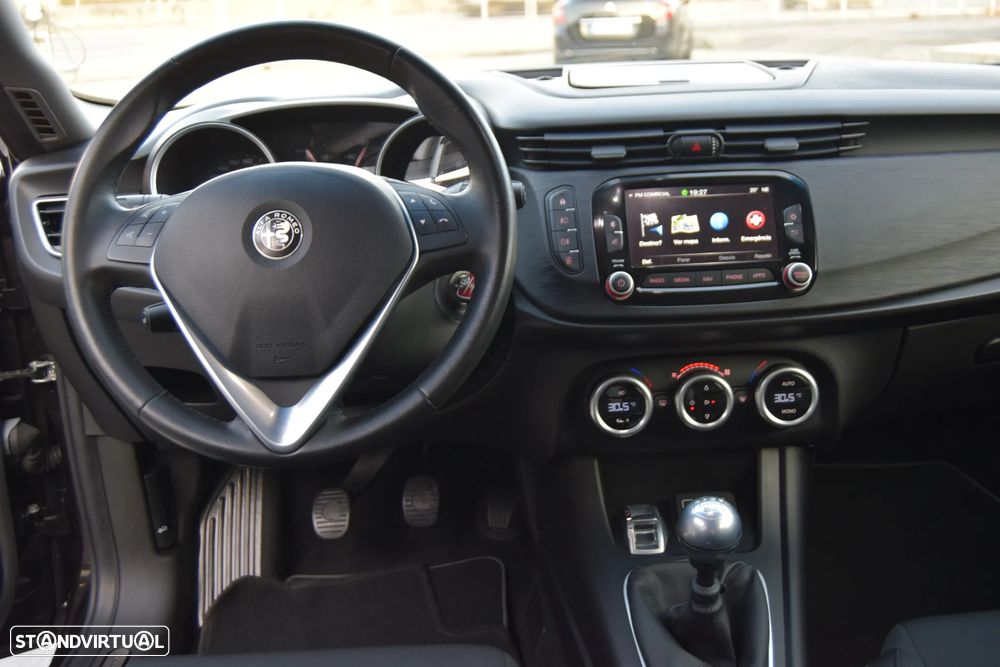Alfa Romeo Giulietta 1.6 JTDm Distinctive 57X - 5