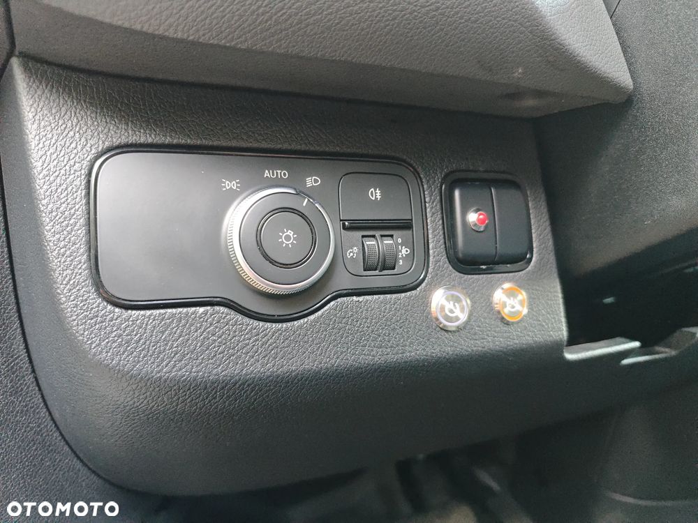 Mercedes-Benz SPRINTER - 13