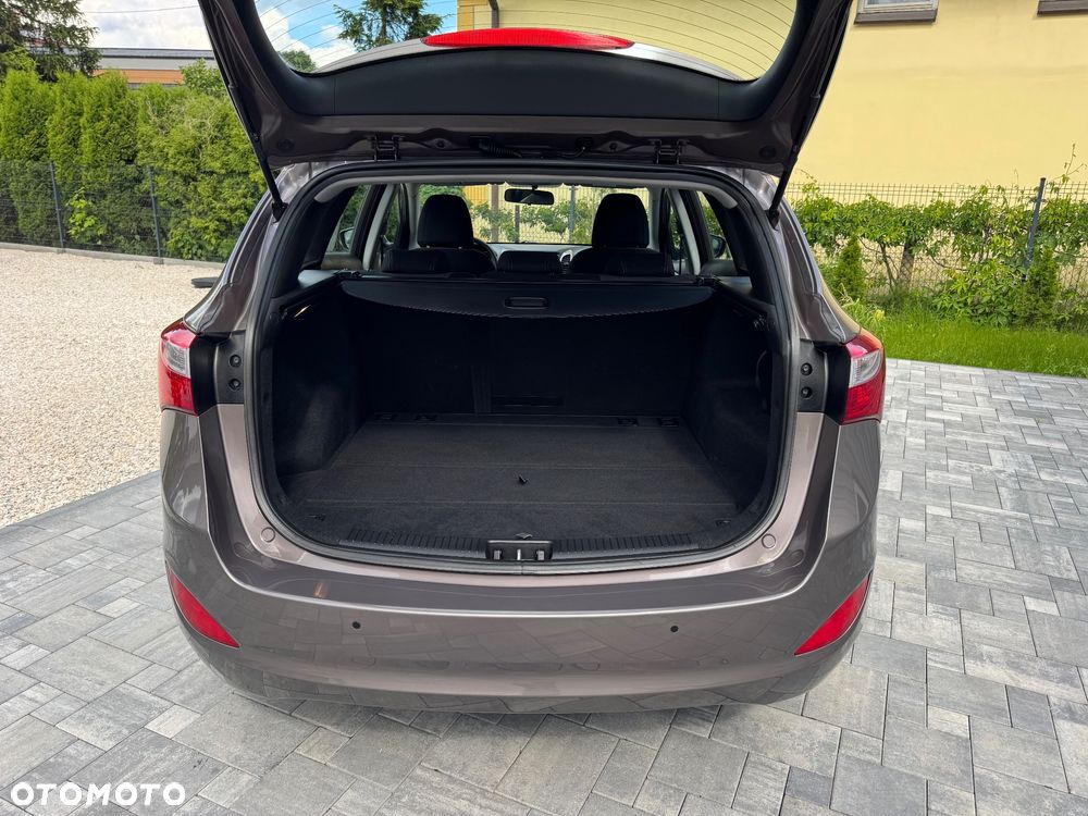Hyundai i30 1.6 GDI Premium - 25
