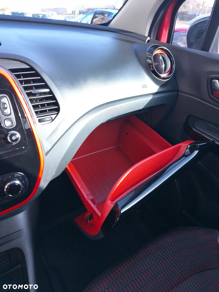 Renault Captur - 22