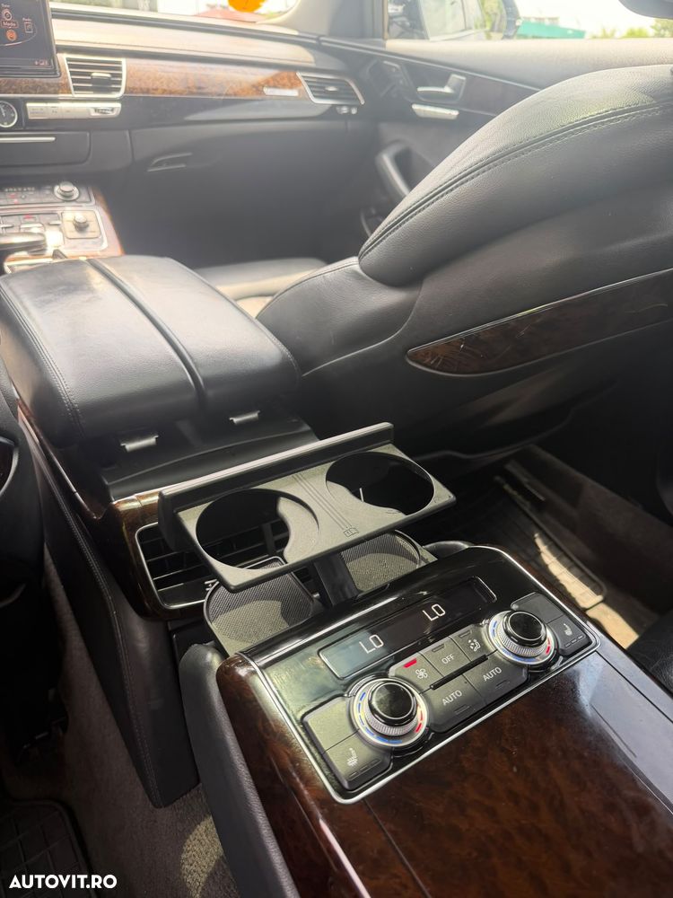Audi A8 - 7