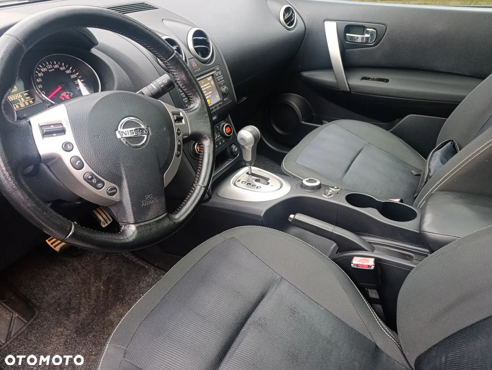 Nissan Qashqai 2.0 dCi 4x4 Tekna Premium - 10