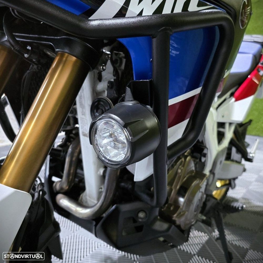 Honda Africa Twin CRF 1000 DCT Adventure Sports 30th Anniversary - 11