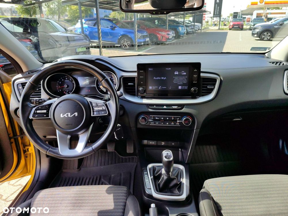 Kia XCeed 1.5 T-GDI M - 13