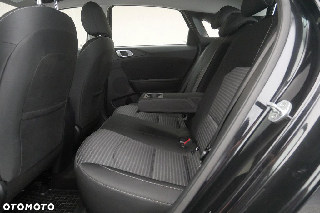 Kia Ceed - 15