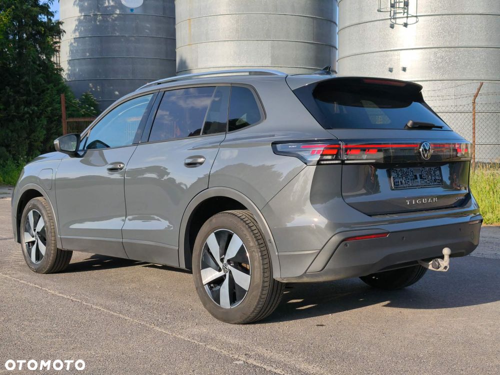 Volkswagen Tiguan 1.5 eHybrid PHEV 150kW Life DSG - 4