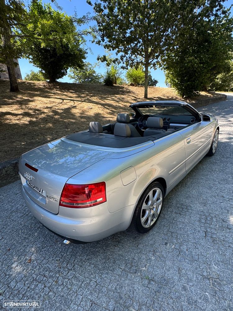 Audi A4 Cabrio 2.0 TDi Exclusive - 7