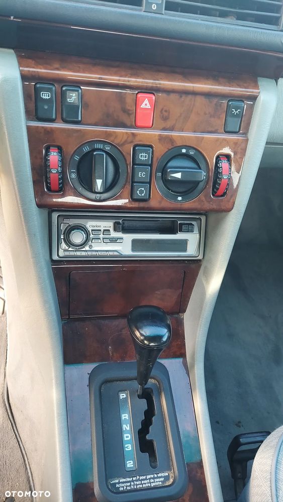 Mercedes-Benz W124 (1984-1993) - 14