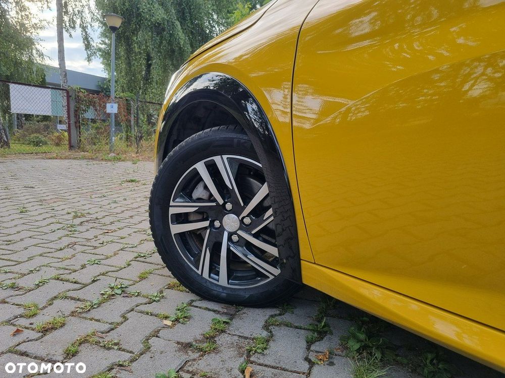 Peugeot 208 - 9