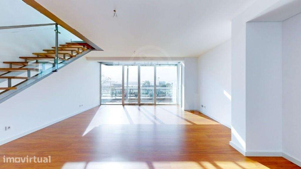 Apartamento Duplex T2 c/ Box e Piscina em Algés - Grande imagem: 5/49
