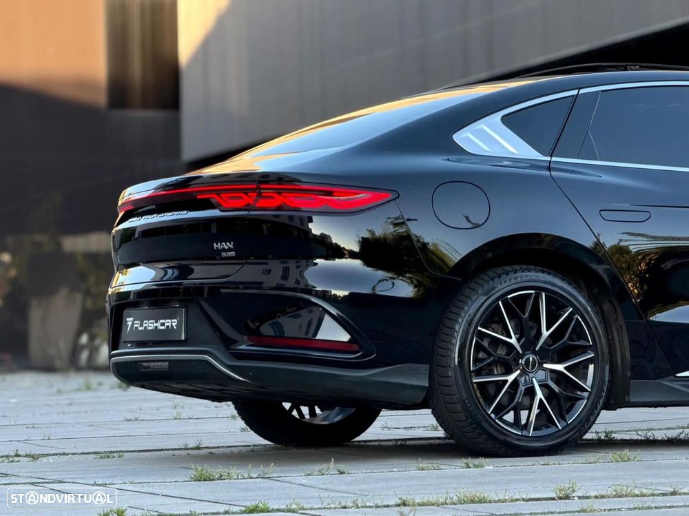 BYD Han 85.4 kWh AWD Executive - 33