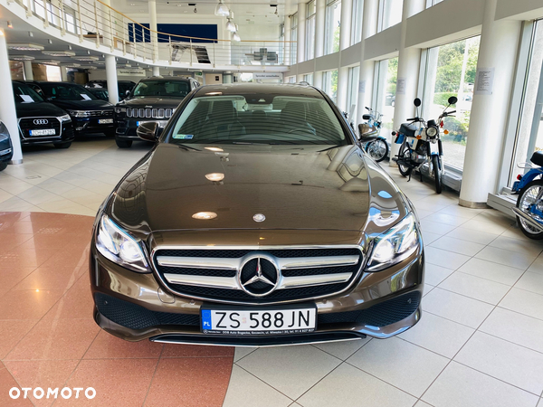 Mercedes-Benz Klasa E 220 d 9G-TRONIC