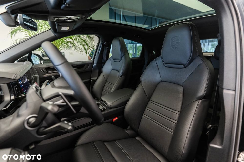 Porsche Cayenne Black Edition - 14