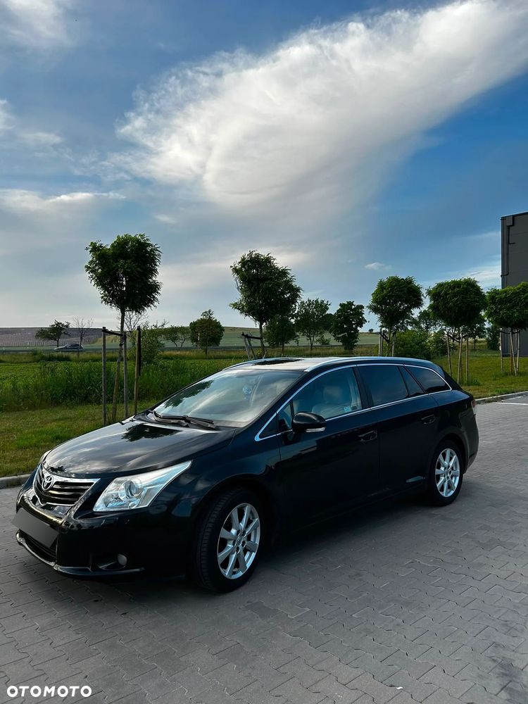 Toyota Avensis 2.0 Premium EU5 MS - 3