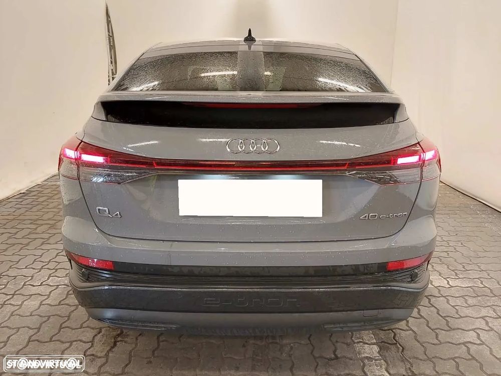 Audi Q4 e-tron 40 82 kWH - 5
