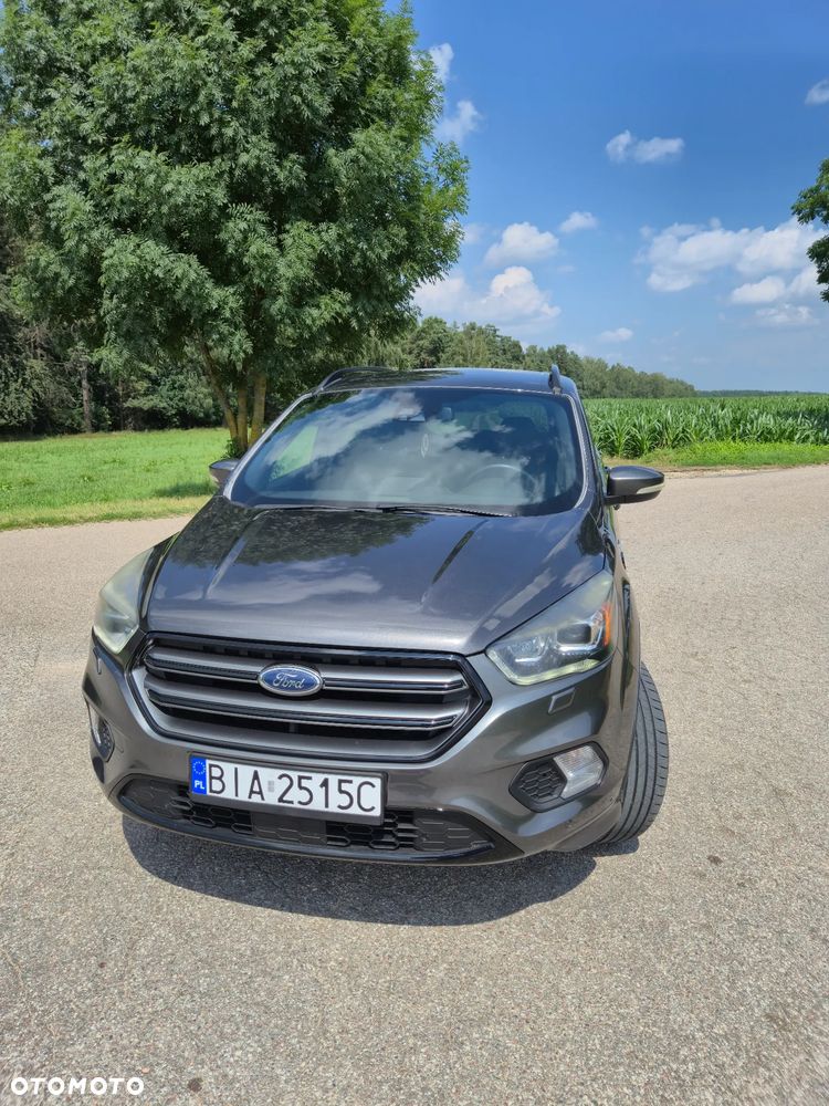 Ford Kuga 1.5 EcoBoost 2x4 ST-Line - 8