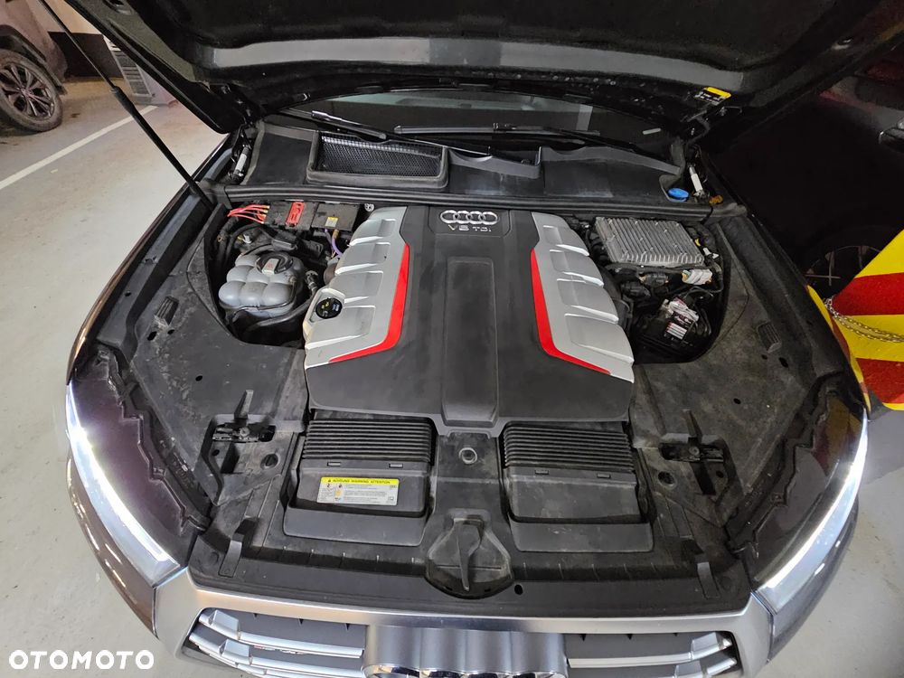 Audi SQ7 - 30