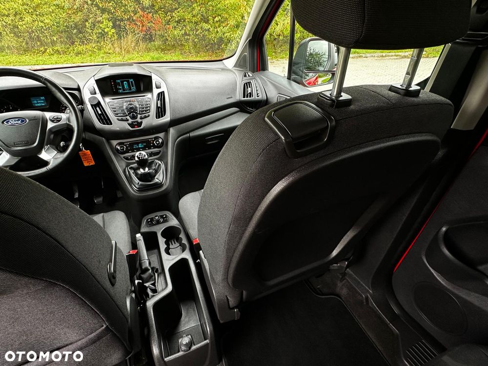 Ford Tourneo Connect Grand - 26
