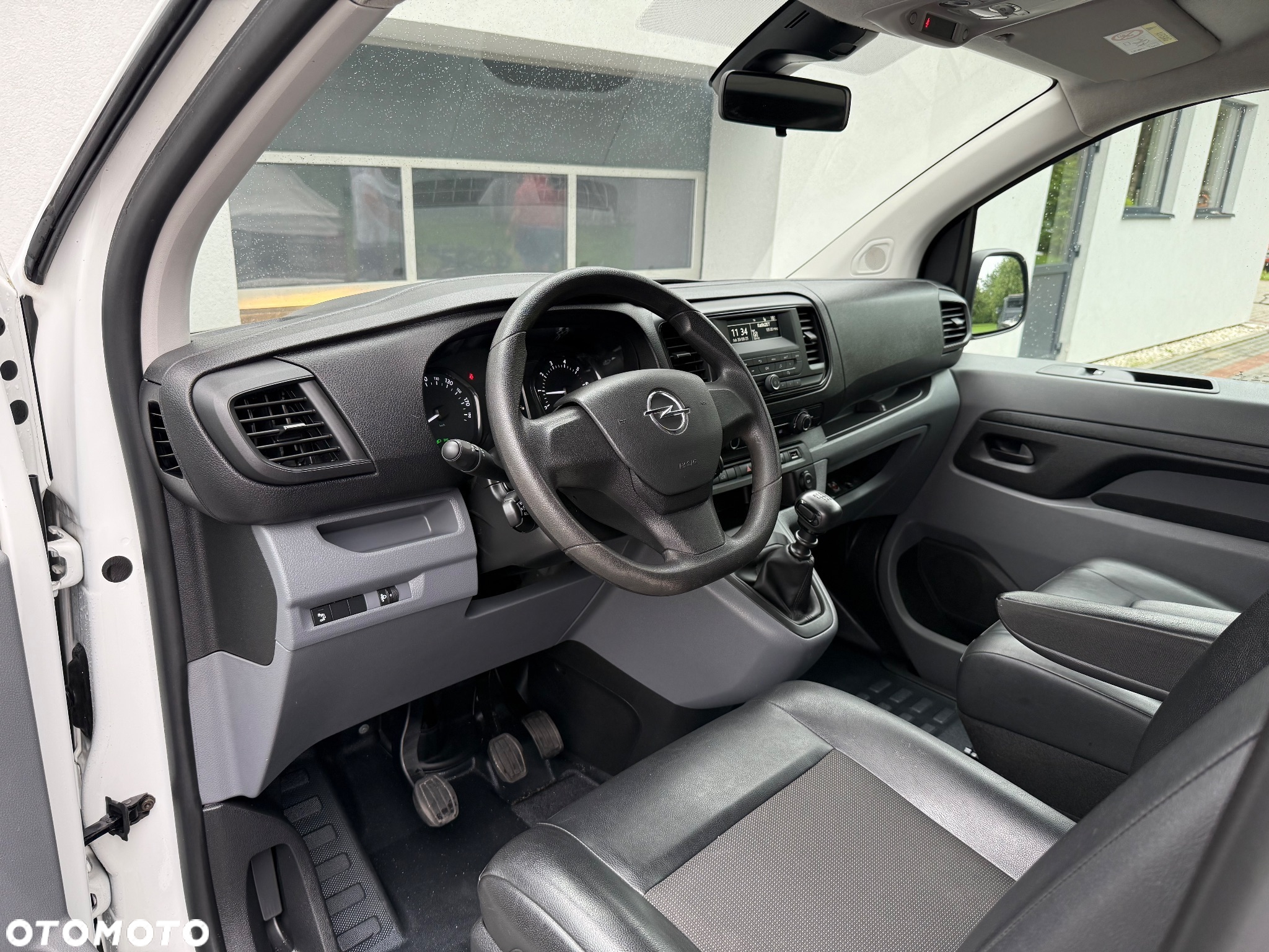 Opel Vivaro - 19