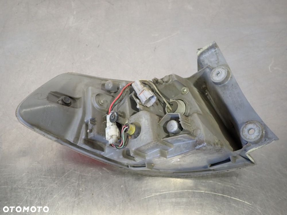 LAMPA PRAWA TYLNA SUBARU IMPREZA 1.5 - 9