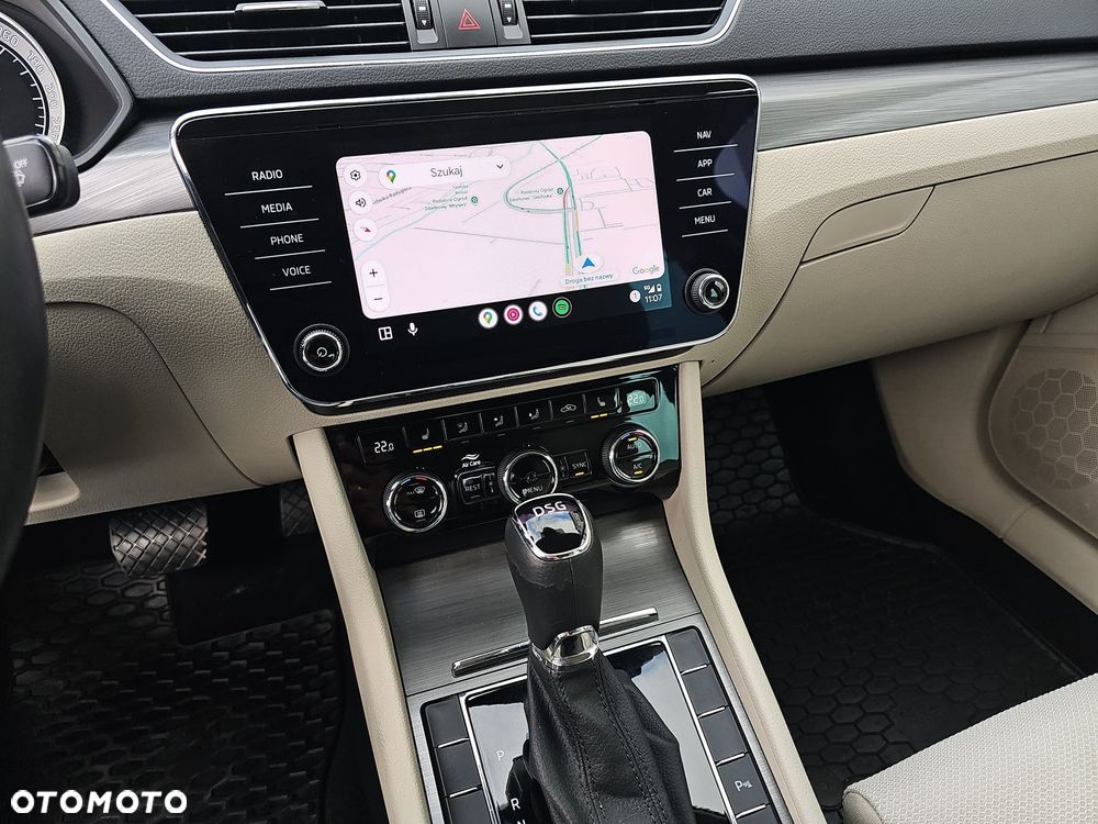 Skoda Superb 2.0 TDI SCR Style DSG - 21