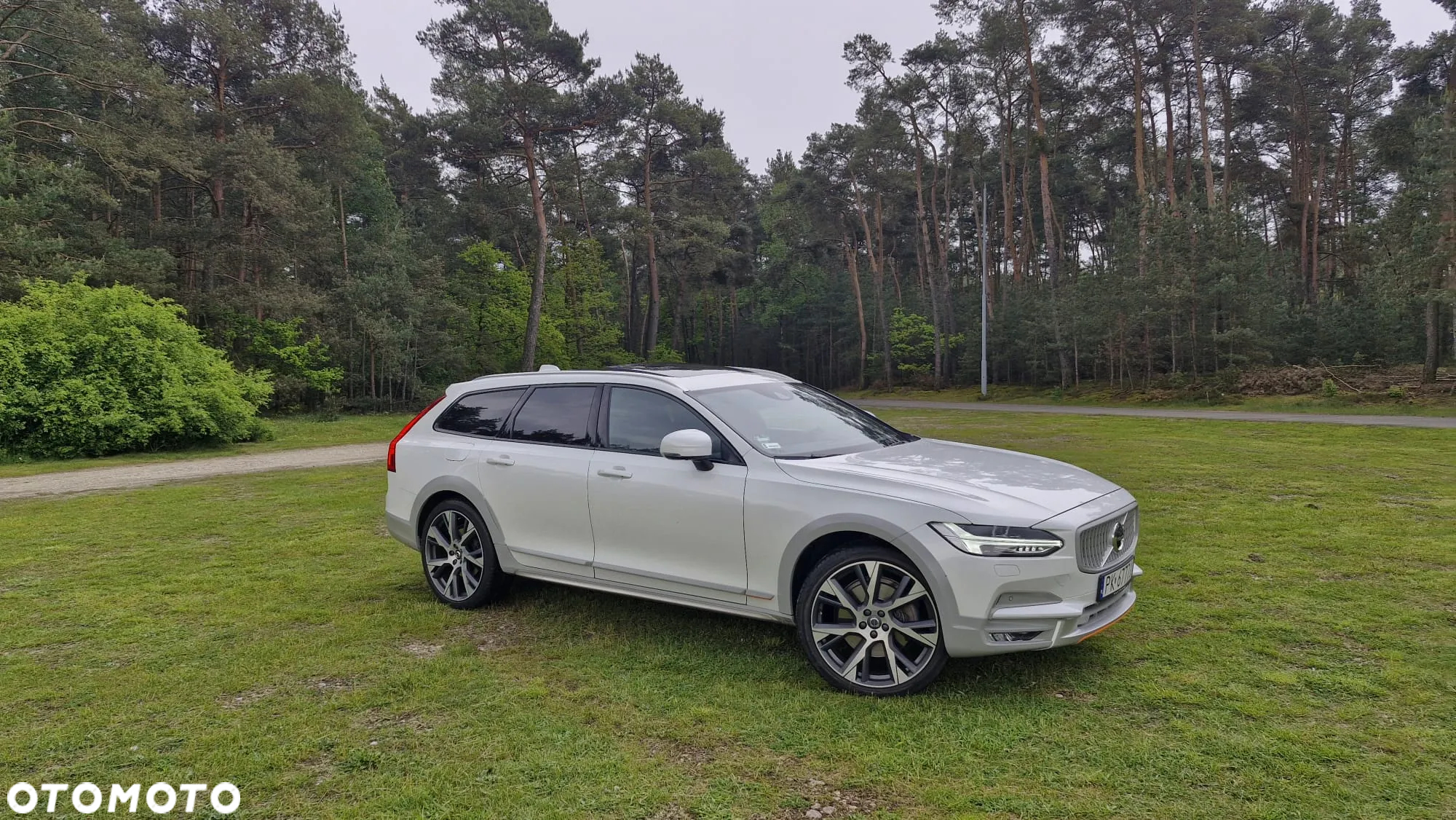 Volvo V90 - 2