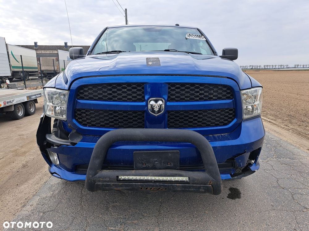 Dodge RAM 5.7 4x4 - 3