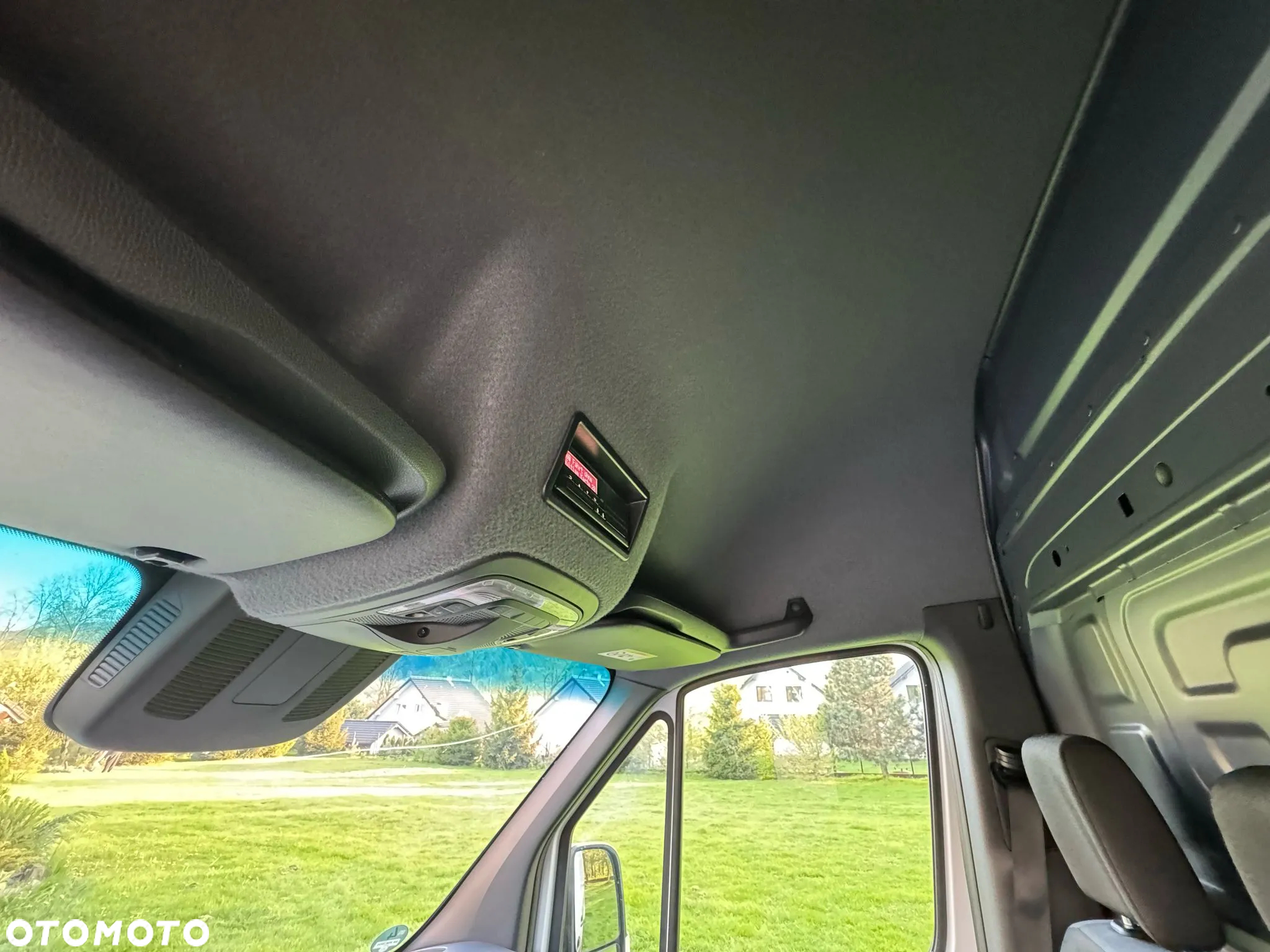 Mercedes-Benz Sprinter - 15
