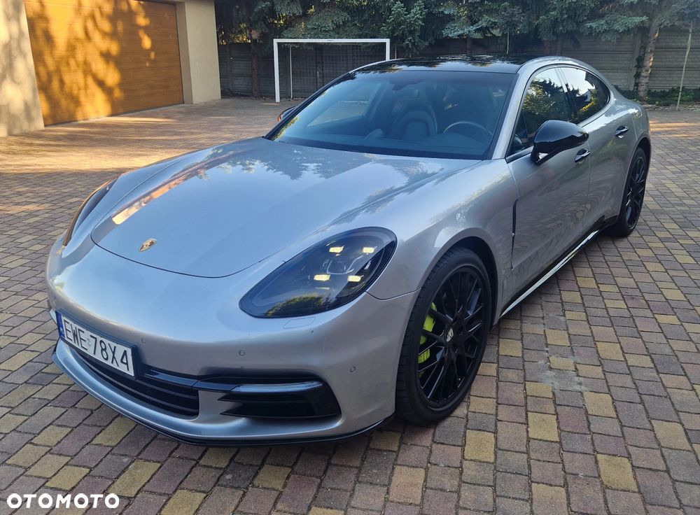 Porsche Panamera, 2019