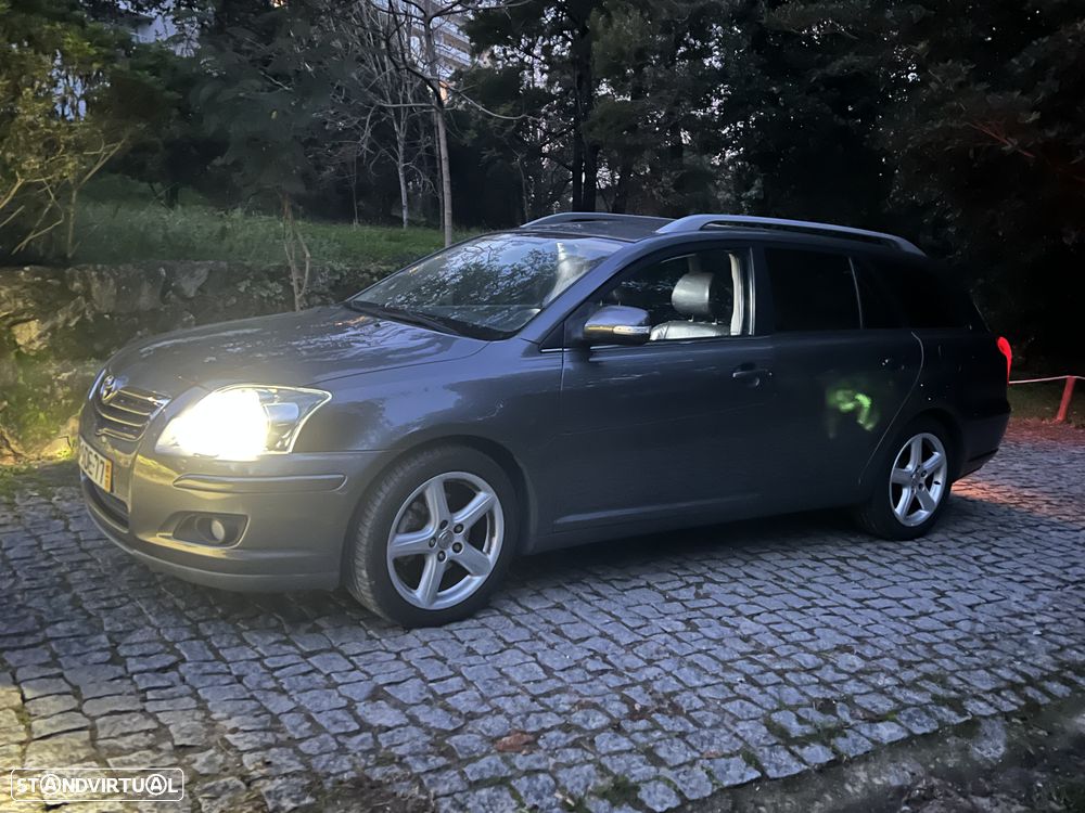 Toyota Avensis SW 2.2 D-4D - 13