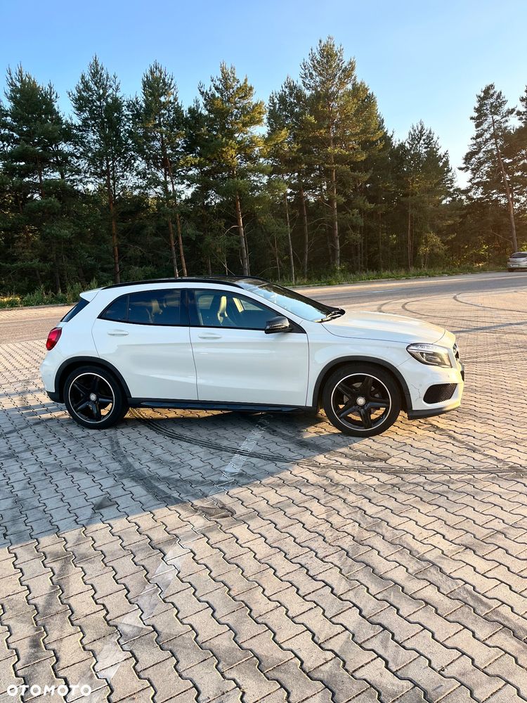 Mercedes-Benz GLA 220 CDI 4-Matic - 4