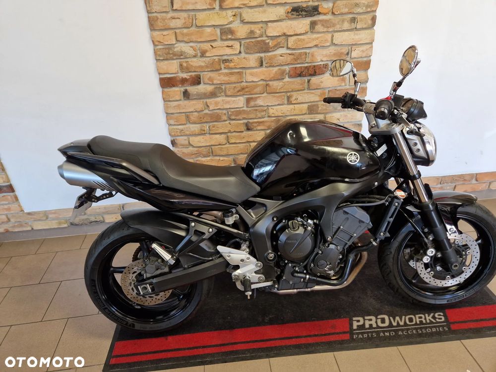 Yamaha FZ6 - 12