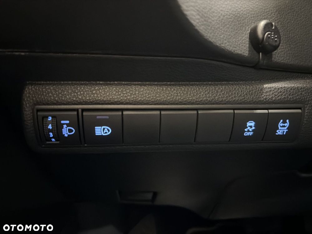 Toyota Corolla 1.8 Hybrid Comfort - 18