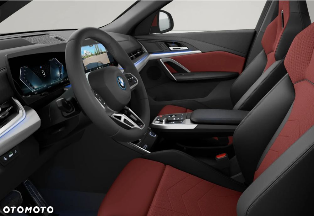 BMW iX2 xDrive30 66.5kWh M Sport - 5