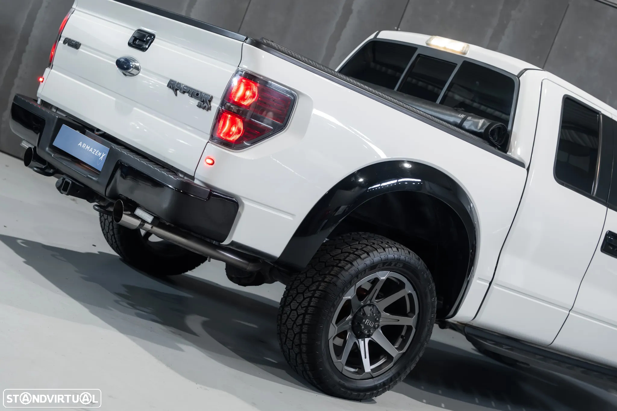Ford F-150 Raptor SVT - 5