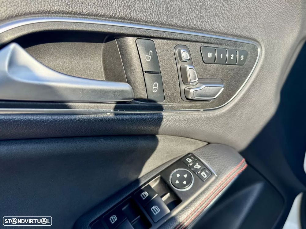 Mercedes-Benz CLA 220 d Shooting Brake AMG Line Aut. - 17