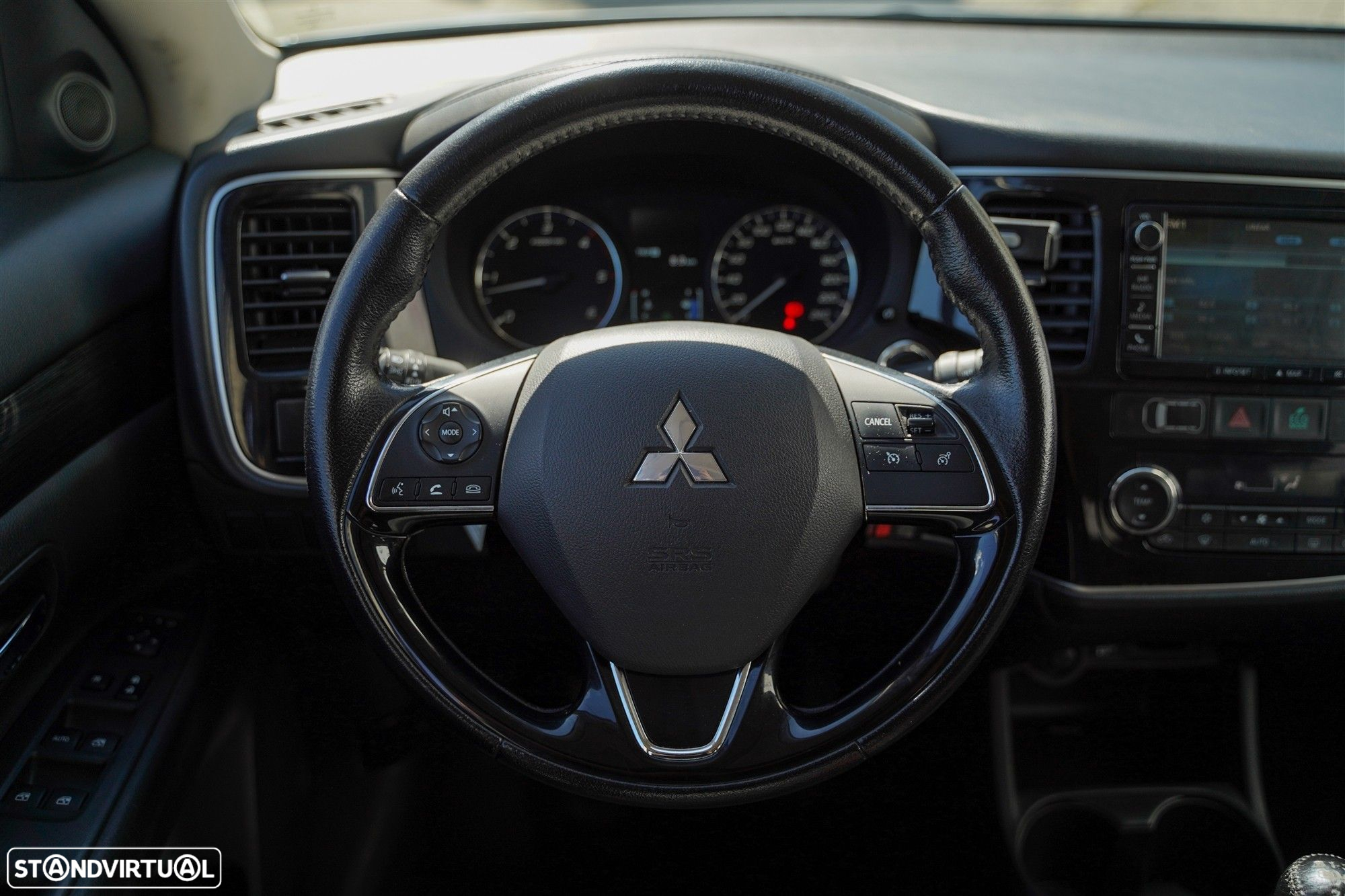 Mitsubishi Outlander 2.2 DI-D Intense - 16