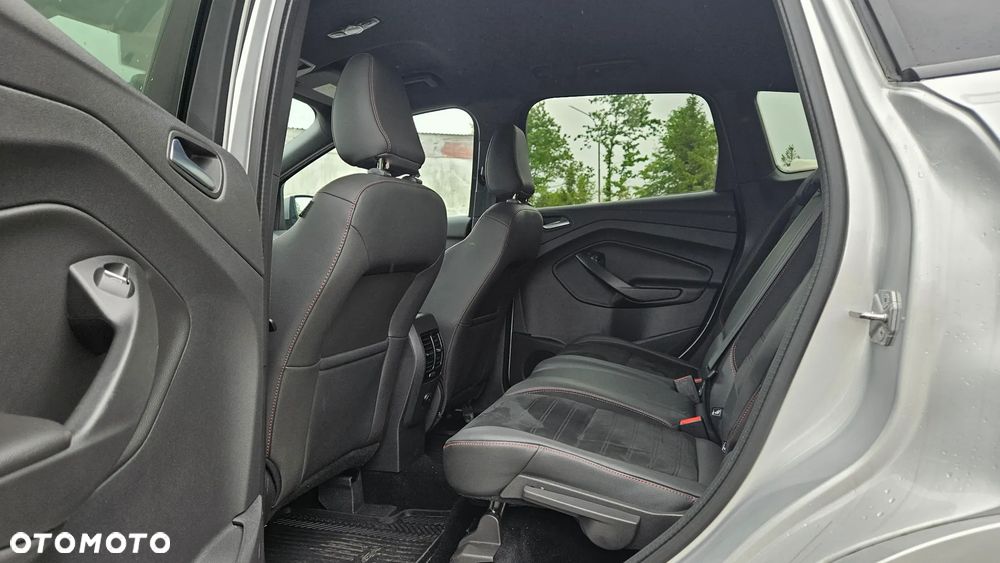 Ford Kuga 2.0 TDCi 4x4 ST-Line - 32