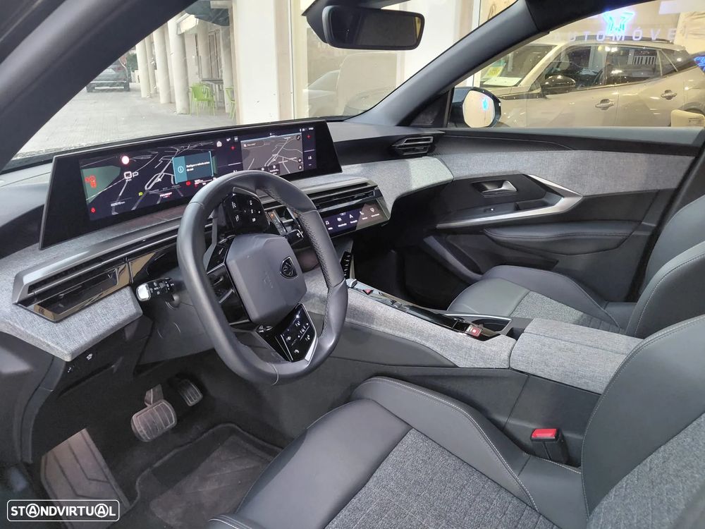 Peugeot 3008 1.2 Hybrid Allure e-DCS6 - 13