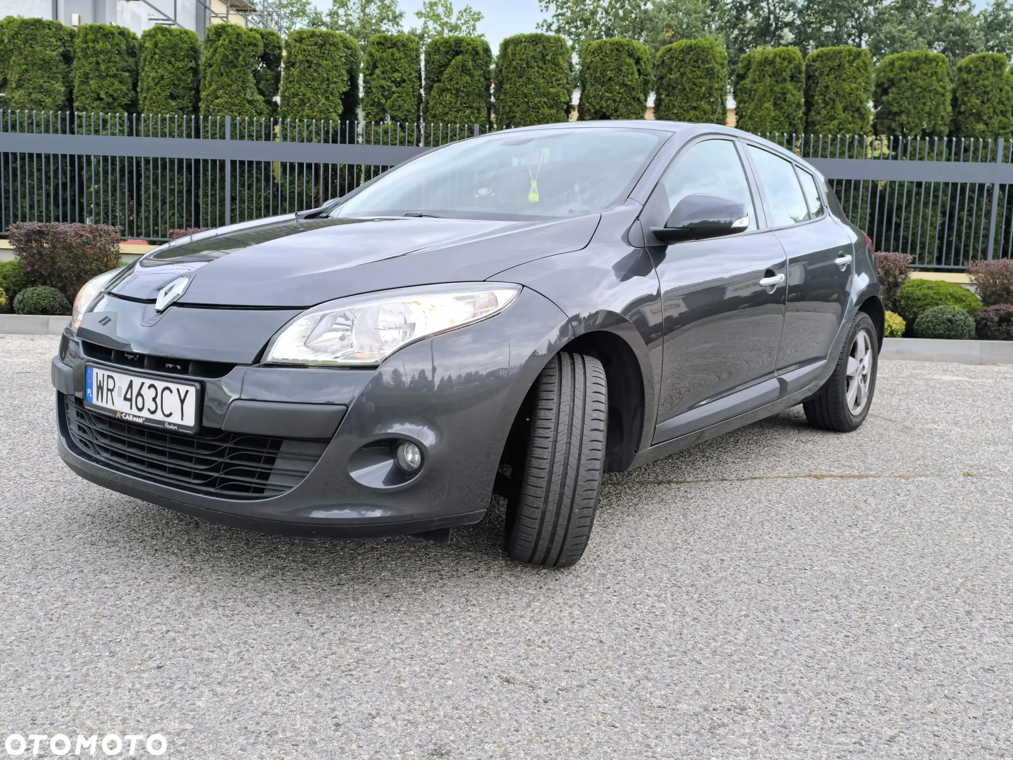 Renault Megane 1.6 16V 110 TomTom Edition - 1