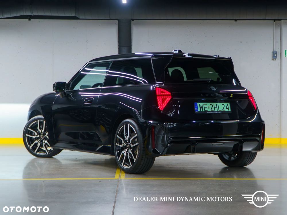 MINI Cooper SE John Works Trim - 7