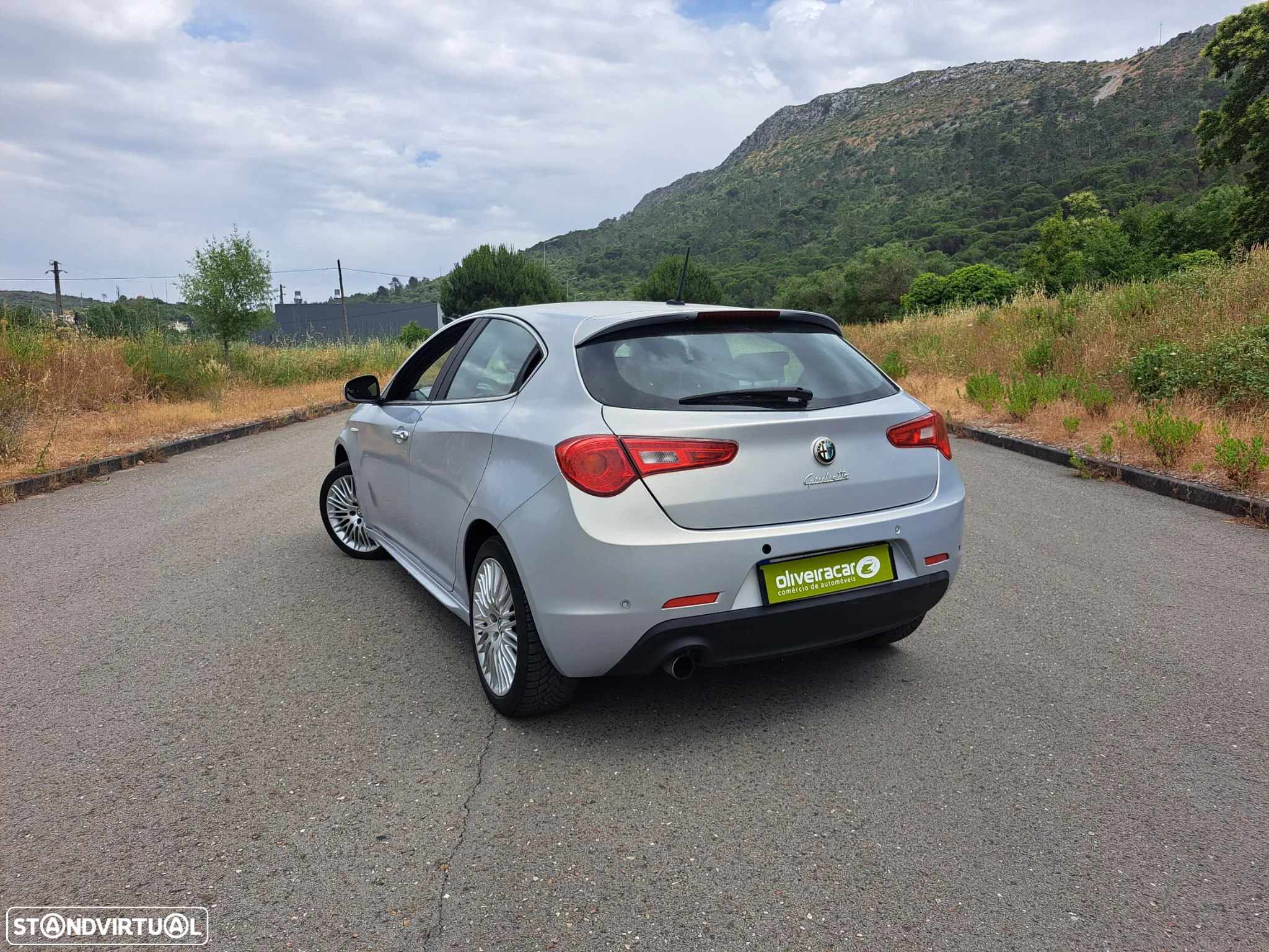 Alfa Romeo Giulietta 1.6 JTDm Exclusive - 28