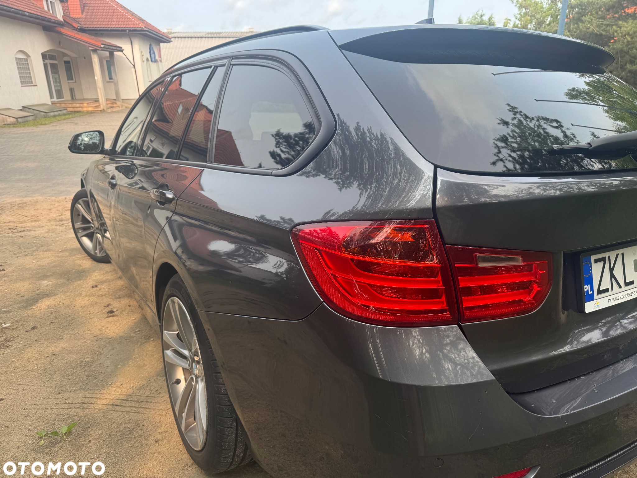 BMW Seria 3 325d Sport Line - 12