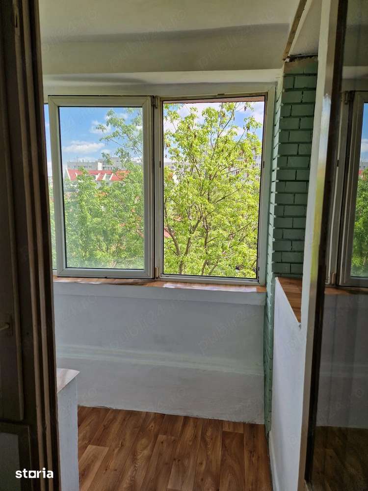 Garsoniera Metrou Titan, suprf. 30 mp, bloc reabilitat - Imagine principală: 2/9