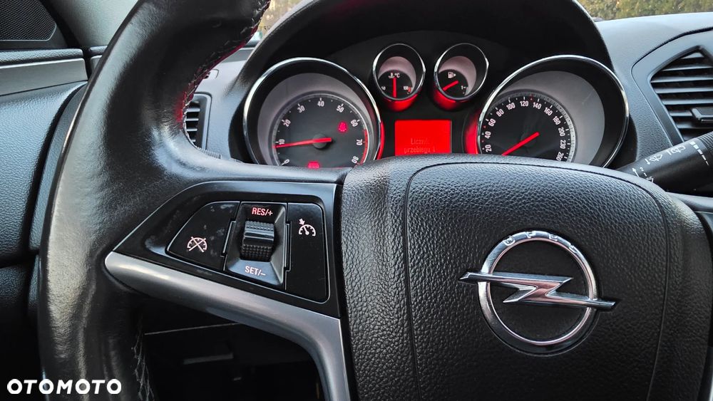 Opel Insignia 1.6 T Cosmo - 15