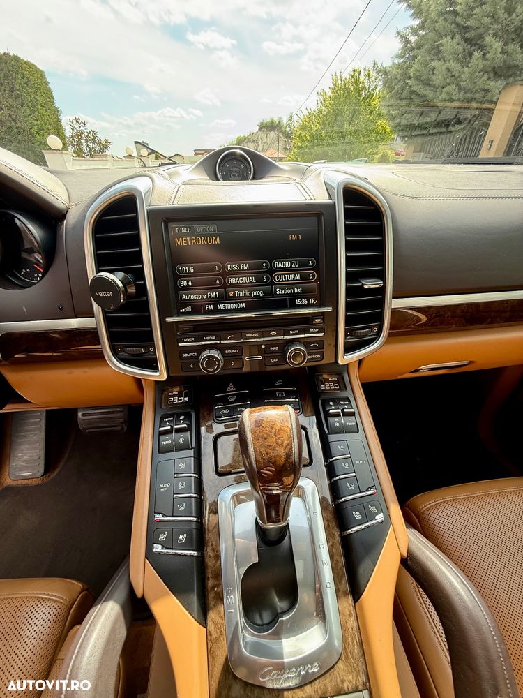 Porsche Cayenne - 17