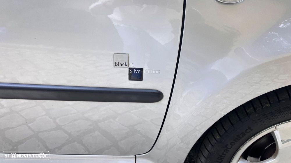 Peugeot 107 1.0 Black&Silver - 1