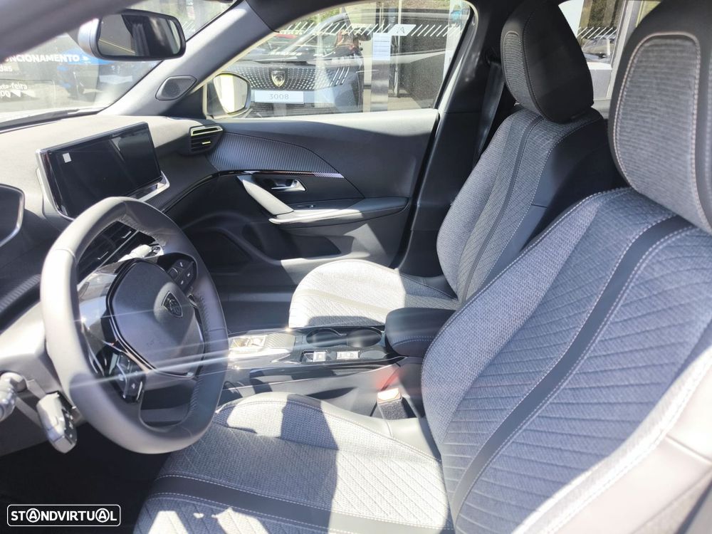 Peugeot 2008 1.2 Hybrid Allure e-DCS6 - 7