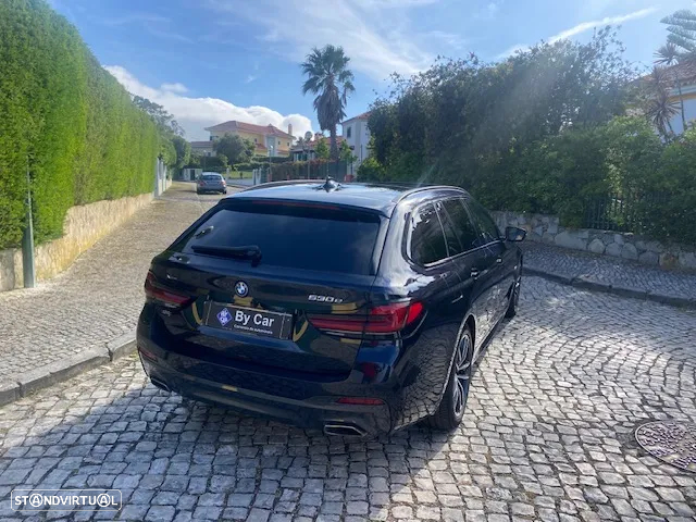 BMW 530 e Pack Desportivo M - 16
